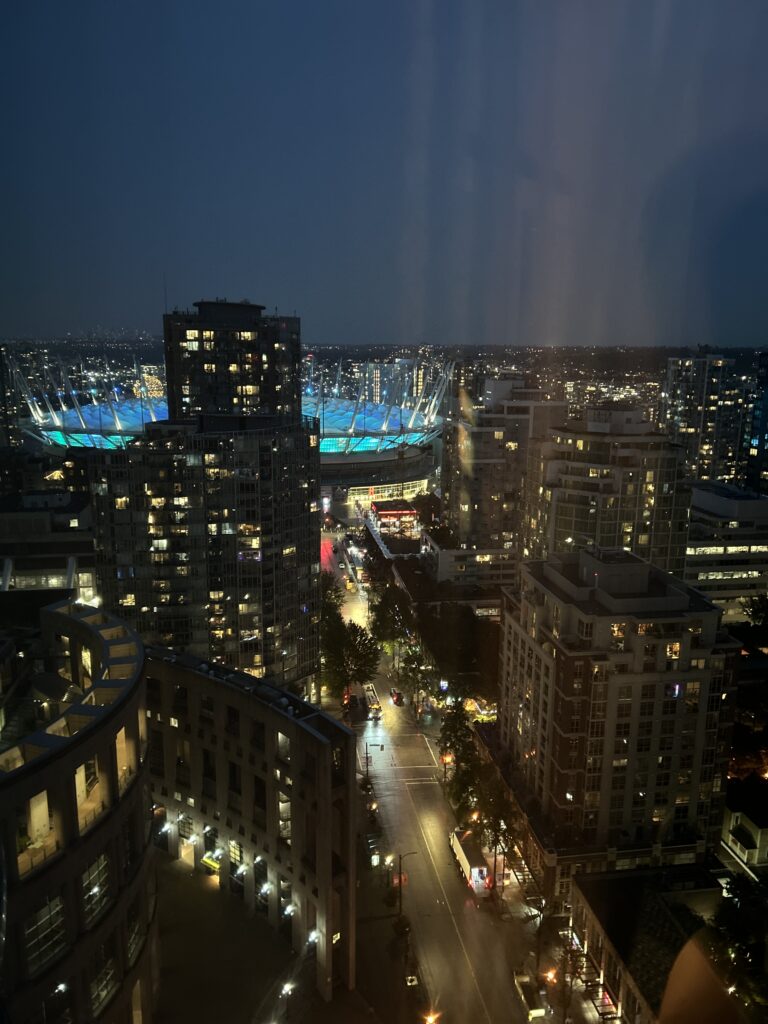 カナダ　バンクーバー　夏休み　インテリア　片付け　旅行　一人旅