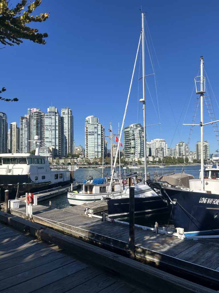 カナダ　バンクーバー　夏休み　インテリア　片付け　旅行　一人旅