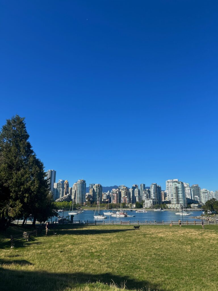 カナダ　バンクーバー　夏休み　インテリア　片付け　旅行　一人旅