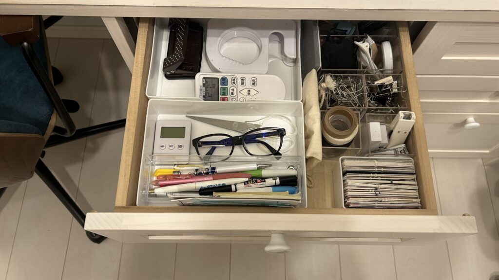 お片づけサロン　整理収納　ラジオ　講演　鈴木　ゆり