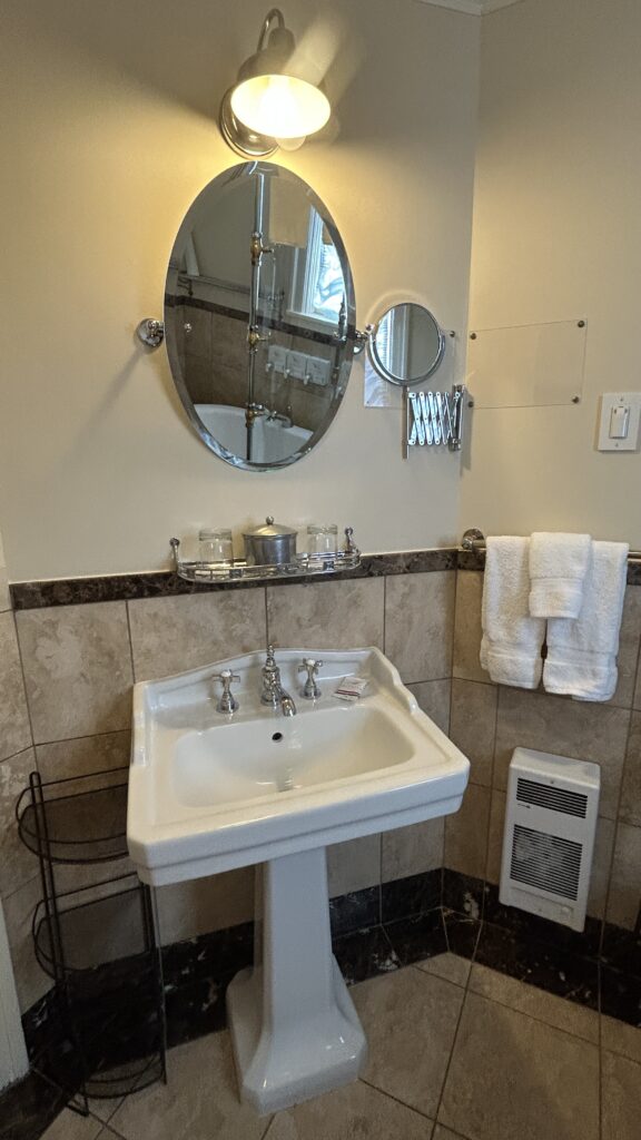 カナダ　エンプレス　ハイティ　アフタヌーンティ　鈴木　ゆり　　バンクーバー　ビクトリア　ウィスラー　旅行　ブログ　フェアモント　アビゲイル　Abigail The tea of Victoria fairmont empress 起業女子　ラジオ　片付け　お片づけサロン　ブログ　インテリア