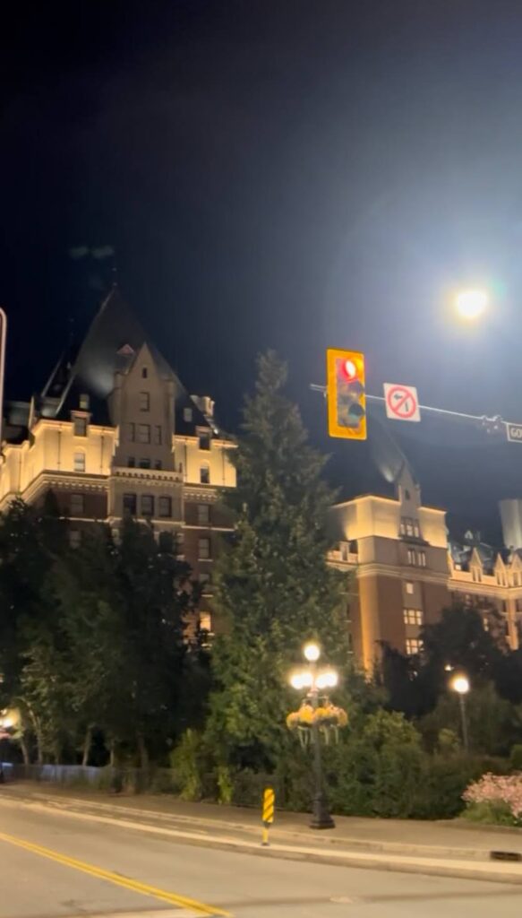 カナダ　エンプレス　ハイティ　アフタヌーンティ　鈴木　ゆり　　バンクーバー　ビクトリア　ウィスラー　旅行　ブログ　フェアモント　アビゲイル　Abigail The tea of Victoria fairmont empress 起業女子　ラジオ　片付け　お片づけサロン　ブログ　インテリア