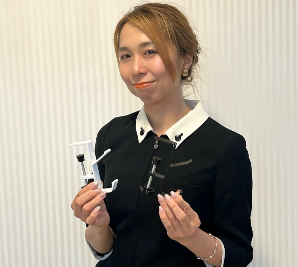 バッグハンガー　監修　インフルエンサー　spark joy living item goods product  Suzuki Yuri organize small space home bag 　closet tidy keep rack coat headphone kitchen desk work